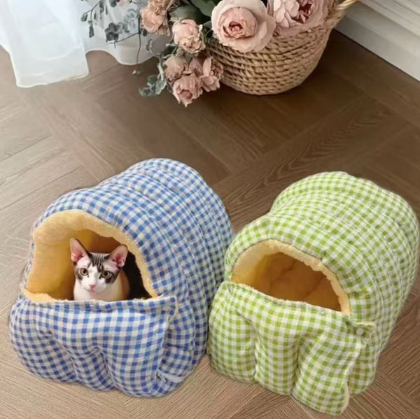 Cozy Cave Pet Nest - A Snug, Washable Haven for Your Furry Friend