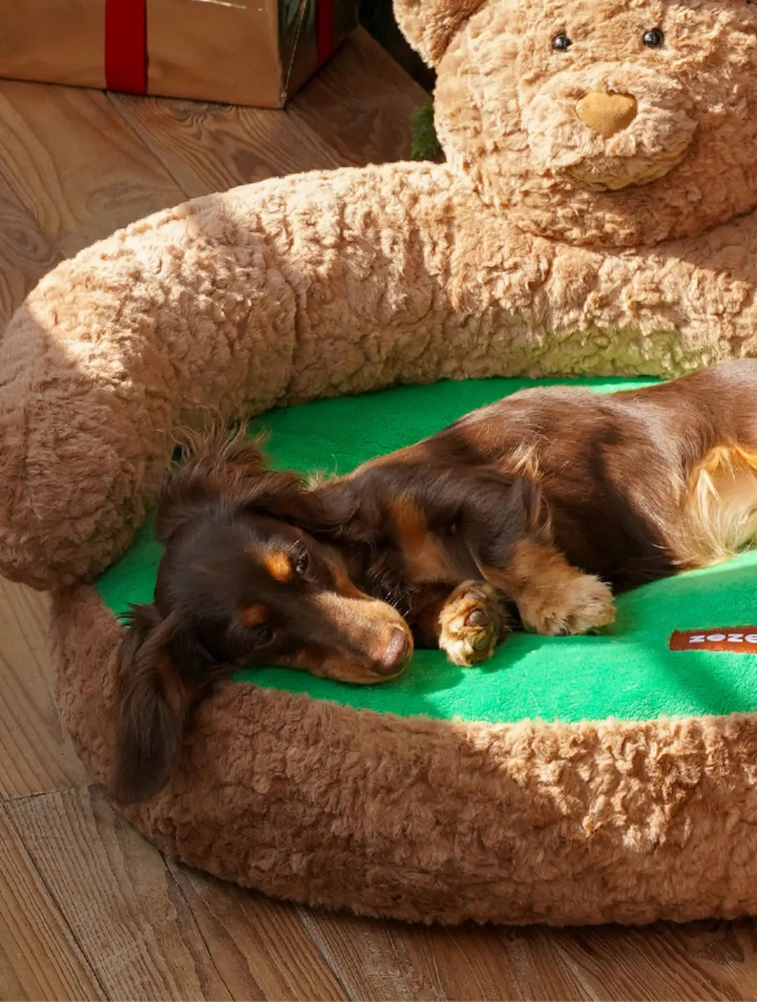 Christmas Bear Pet Bed: Cozy Holiday Comfort - Pawtique