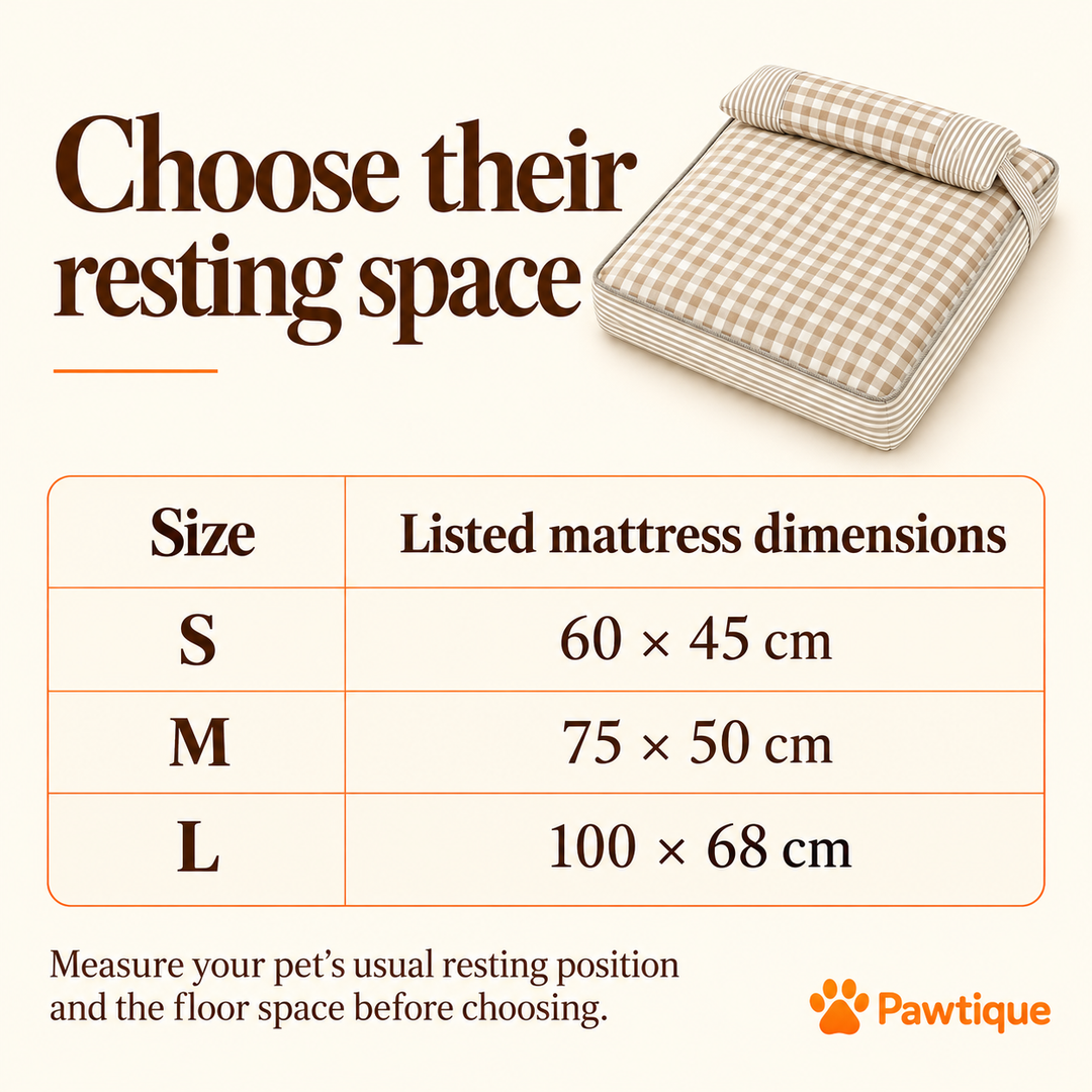 Gingham mattress size guide: S 60 by 45 cm, M 75 by 50 cm, L 100 by 68 cm