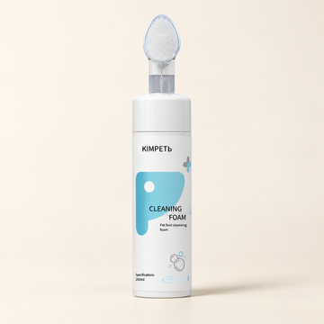 200 ml paw-cleansing foam bottle with its original printed label and built-in brush applicator
